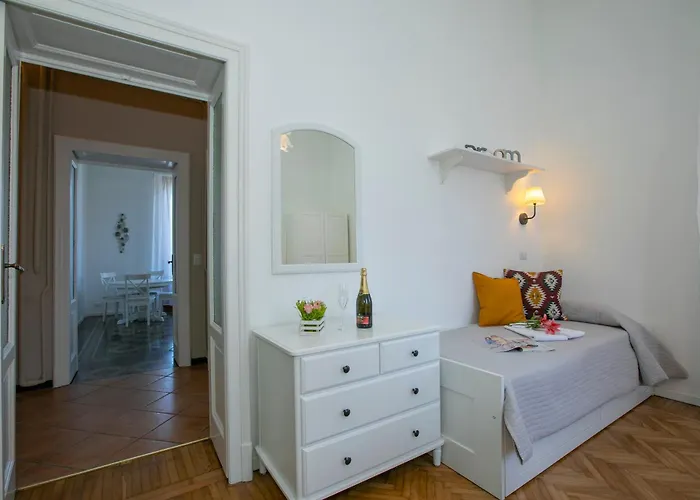 Διαμέρισμα Residenza Gardenia View Center - Happy *