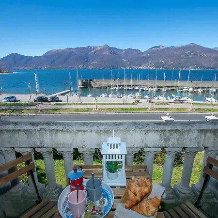 Apartment Residenza Gardenia View Center - Happy Luino