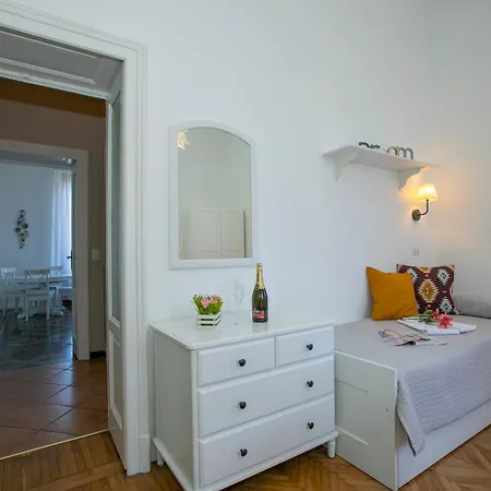 Apartmán Residenza Gardenia View Center - Happy *