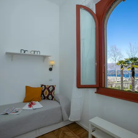 Apartment Residenza Gardenia View Center - Happy Luino