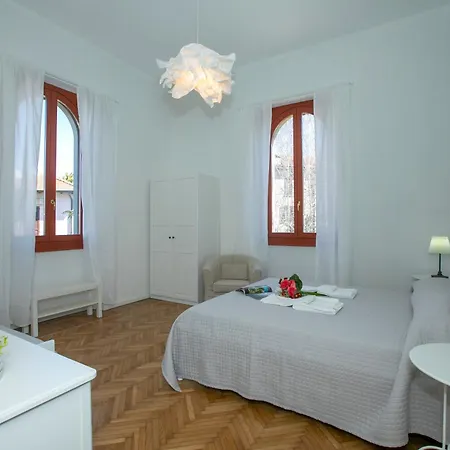 Apartment Residenza Gardenia View Center - Happy
