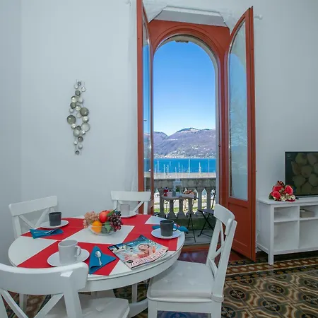 Apartment Residenza Gardenia View Center - Happy