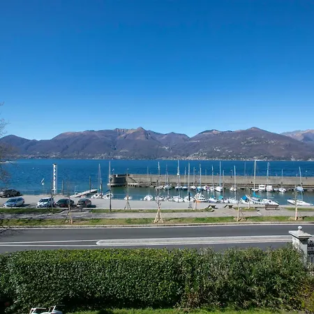 Residenza Gardenia View Center - Happy Apartamento *