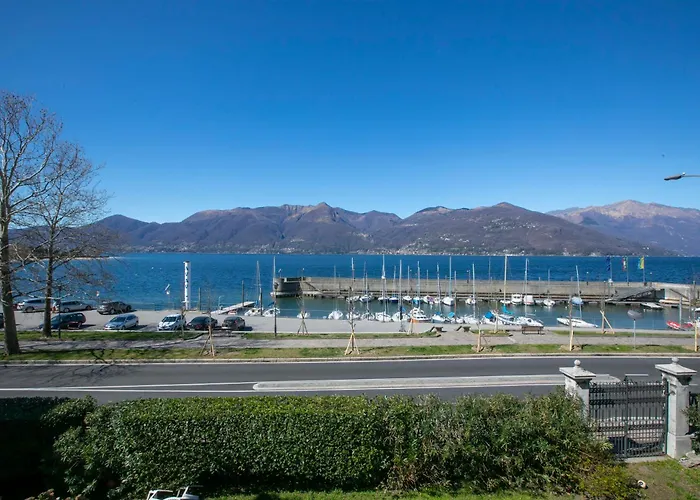 Residenza Gardenia View Center - Happy Apartamento *