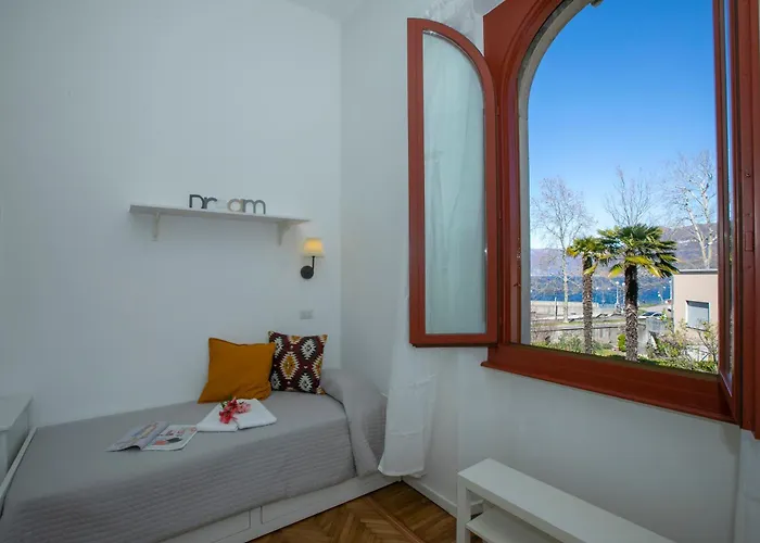 Apartamento Residenza Gardenia View Center - Happy Luino